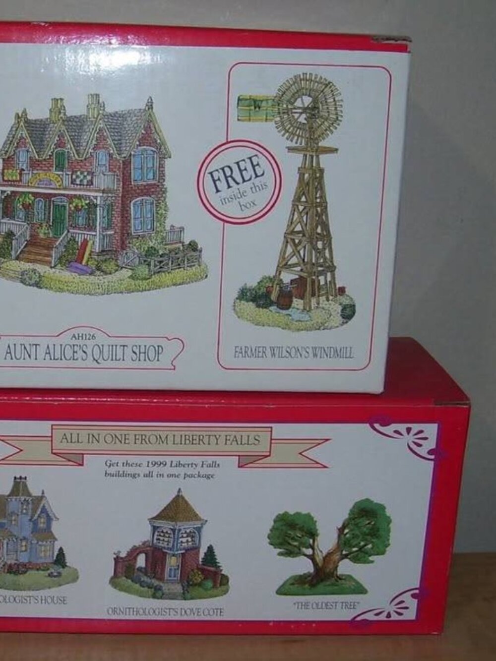 Liberty Falls All in One Christmas Buildings - Lot of 5